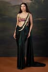 Buy_Thetaa_Emerald Green Polyester, Shantoon Zari, Embroidery Pre-draped Saree With Blouse _at_Aza_Fashions