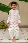 Buy_Plumcheeks_Off White Cotton Lace Chevron Print Bundi And Kurta Set _at_Aza_Fashions