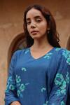 Buy_Vaayu_Blue Muslin, Cotton Applique Round Neck Indigo Bloom Kurta Set 