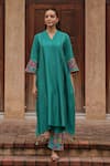 Buy_Vaayu_Teal Silk Embroidery V-neck Sleeve Printed Kurta With Pant _at_Aza_Fashions