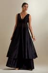 Buy_Vinusto_Black Chanderi V-neck Sleeveless Panelled Anarkali And Palazzo _at_Aza_Fashions