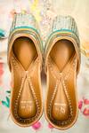 Buy_Loryphilory_Ivory Zariya Embroidered Juttis _at_Aza_Fashions