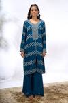 Samyukta Singhania_Blue Georgette Embroidery, Sequins V-neck Work Kurta Set _at_Aza_Fashions
