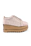 Anaar_Off White Pitara Wedge Embroidered Sneakers _at_Aza_Fashions