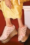 Buy_Anaar_Pink Jhoomar Wedge Embroidered Sneakers _at_Aza_Fashions
