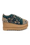 Anaar_Green Pathaka Wedge Embroidered Sneakers _Online_at_Aza_Fashions