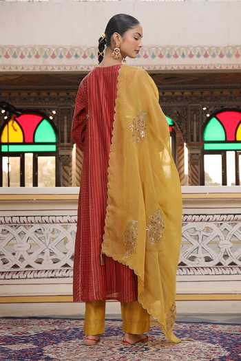 Shop_Amoree by Shikha Chaudhry_Maroon Silk, Silk, Embroidery Round Neck Kurta Set _at_Aza_Fashions