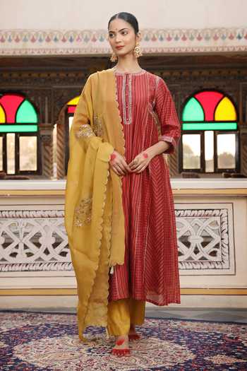 Buy_Amoree by Shikha Chaudhry_Maroon Silk, Silk, Embroidery Round Neck Kurta Set _at_Aza_Fashions