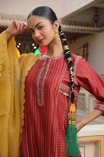 Shop_Amoree by Shikha Chaudhry_Maroon Silk, Silk, Embroidery Round Neck Kurta Set _Online_at_Aza_Fashions