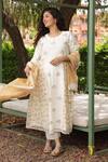 Amoree by Shikha Chaudhry_Off White Cotton, Silk Embroidery Round Neck Butti Pattern Kurta Set _at_Aza_Fashions