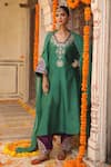 Buy_Amoree india_Green Silk Zari, Embroidery V-neck Heena Kurta Set _at_Aza_Fashions