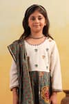 Buy_Cute Couture_Off White Cotton Embroidery, Mirrors, Gota Patti Floral Pattern Kurta Set _Online_at_Aza_Fashions