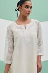 Shop_Priya Chaudhary_Off White Chanderi Embroidery Split V-neck Bandhan Kurta Set 