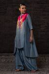 Buy_Eeda_Blue Chanderi Silk Embroidery Mandarin Collar Contrast Yoke Kurta With Pant 