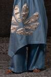 Buy_Eeda_Blue Chanderi Silk Applique, Embroidery V-neck Floral Pattern Kurta With Palazzo _Online_at_Aza_Fashions