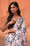 Buy_Naintara Bajaj_White Chinon V-neck Abstract Print Pre-draped Saree With Blouse _Online_at_Aza_Fashions