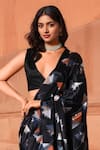 Naintara Bajaj_Black Chinon Geometric Print Pre-draped Saree With Blouse _Online_at_Aza_Fashions