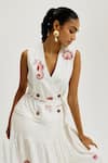 Buy_Jodi_White Handloom Cotton Embroidery V-neck Zena Handwoven Blazer Dress 