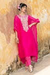 Buy_Pink City By Sarika_Pink Silk Embroidery Split V-neck Kaftan Set _at_Aza_Fashions