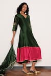 Buy_Kharakapas_Green Kota Doria, Silk Embroidery, Lace, Fringe Iraani Dupatta _Online_at_Aza_Fashions