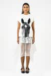 Buy_Huemn_White Cotton Round Neck Horse Print Top _at_Aza_Fashions