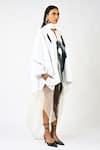 Buy_Huemn_White Cotton Split V-neck Horse Print Kaftan _Online_at_Aza_Fashions