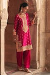 Buy_Sheetal Batra_Fuchsia Chanderi , Organza Pearls, Anila Banarasi Tilla And Kurta Set 