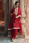 Buy_Sheetal Batra_Red Chanderi , Organza Pearls, Inaayat Banarasi Tilla And Kurta Set _at_Aza_Fashions