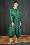 Buy_Tuli_Green Chanderi, Cotton, Silk Panna Jacquard Woven Kurta And Pant Set With Inner _at_Aza_Fashions
