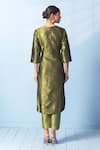 Shop_Vishwa By Pinki Sinha_Green Silk Round Neck Tanchoi Woven Kurta And Raw Pant Set _at_Aza_Fashions