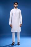 Arihant Rai Sinha_Cream Silk Embroidery Floral Bundi And Kurta Set _Online_at_Aza_Fashions