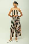 Buy_OFRIDA_Pink Viscose Bandeau Neck Pg And Floral Print Top With Pant _at_Aza_Fashions
