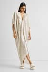 Buy_Reistor_Off White Bemberg V-neck Printed Kaftan Dress _at_Aza_Fashions