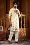 Buy_Taroob_Beige Pichwai Print Kurta And Pyjama Set _at_Aza_Fashions