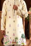 Taroob_Beige Pichwai Print Kurta And Pyjama Set _at_Aza_Fashions