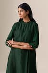 Buy_Ampm_Green Silk Embroidery Round Neck Shiloh Neckline Kurta Set 