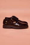 Buy_Dmodot_Black Somerso Smooth Hide Leather Derby Shoes _Online_at_Aza_Fashions
