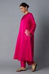 Buy_Vasstram_Pink Silk Zari Round Neck Geet Banarasi Kurta With Pant _Online_at_Aza_Fashions