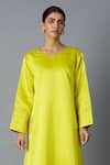 Vasstram_Yellow Silk Zari Round Neck Geet Banarasi Kurta With Pant _at_Aza_Fashions
