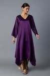 Buy_Vasstram_Purple V-neck Azra Asymmetrical Tunic _at_Aza_Fashions