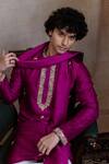 Hilo Design_Magenta Silk Embroidery, Zari, Metallic Thread Rajyog Kurta With Dupatta _Online_at_Aza_Fashions