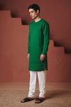 Buy_Saphed_Green Cotton, Linen Paan Side Panel Kurta Set _at_Aza_Fashions