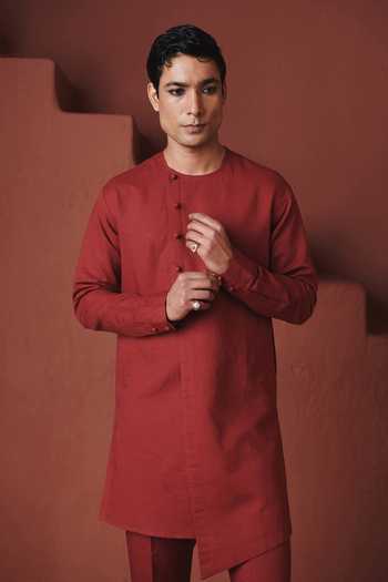 Saphed_Red Cotton, Linen Brick Saif Kurta Set _Online_at_Aza_Fashions