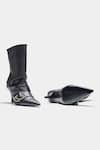 Oroh_Black Buckles Genuine Leather Detail Ankle Boots 