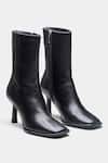Buy_Oroh_Black Julia Genuine Leather Ankle Boots _at_Aza_Fashions