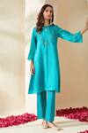 Buy_Mushio_Turquoise Chanderi Embroidery Keyhole , Round Organza Ruksaar Kurta _at_Aza_Fashions