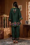 Shop_Taroob_Emerald Green Silk Embroidery Split V-neck Dancing Feathers Kurta With Pant _at_Aza_Fashions
