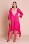 Buy_Brij_Fuchsia Modal, Satin, Silk Embroidery, Zari V-neck Alaya Pink Kurta Set _at_Aza_Fashions