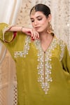Buy_Daljit Sudan_Green Crepe Embroidery V-neck Tilla Phiran And Dhoti Set 