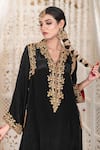 Buy_Daljit Sudan_Black Crepe Embroidery V-neck Tilla Phiran Kurta And Pant Set 